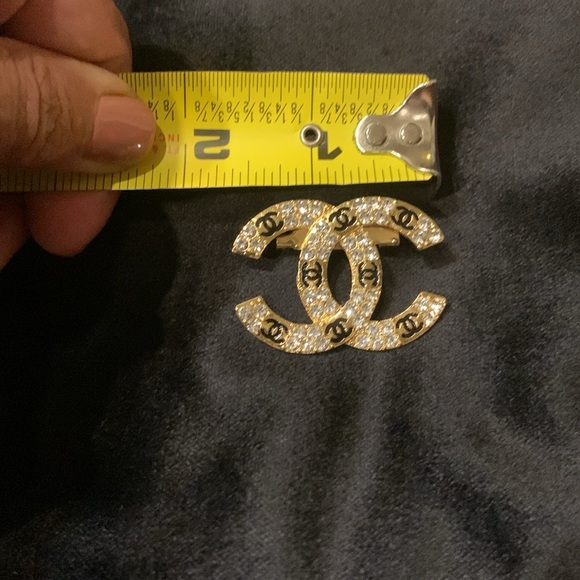 Chanel brooch - Picture 6 of 7